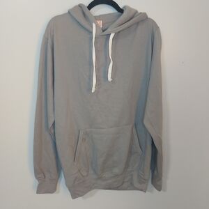 BNWT Gray Pullover Sweqter